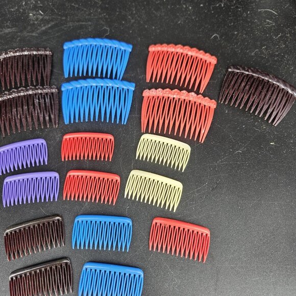 Vintage Plastic Side Hair Combs Barrettes Clips Assorted Hair Accessories Lot 24 - Picture 3 of 6